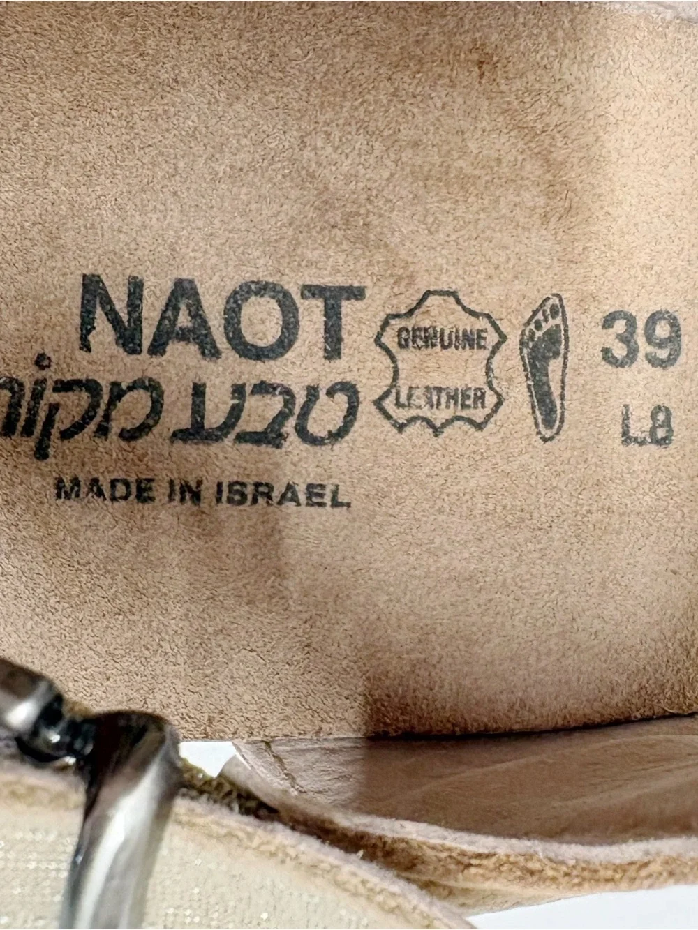 Naot comfortable open